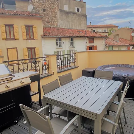 3 Pieces Spacieux Plein Centre, Parking,clim, Terrasse, Jardin * 富瓦